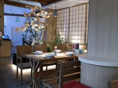 -蜜桃餐厅·伴山(湖滨商业街店)