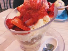 草莓提拉米苏芝士雪-满记甜品(江桥万达店)