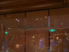 -八府香鸭·啫啫煲(华山路店)