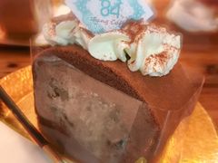 -西关84·History·Art·Cafe