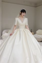 -Renee芮亦婚纱