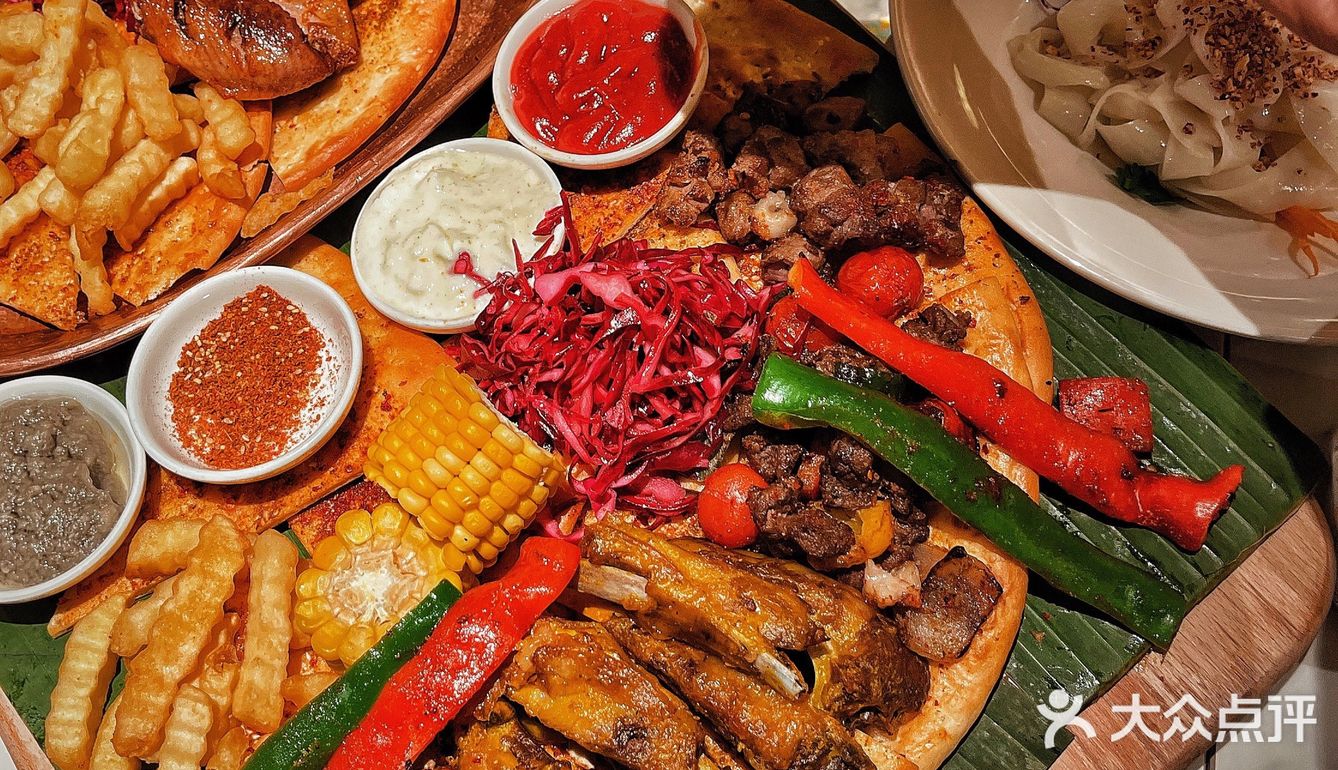 马小火·西域集市 ‼️好家伙‼️吃顿饭我以为到了新疆