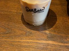 栀子花梨香拿铁-Seesaw Coffee(苏州中心店)