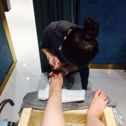-悦指间美甲美睫