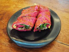 火龙果卷饼-甘味食堂(素食料理/蔬食料理/恆春美食)