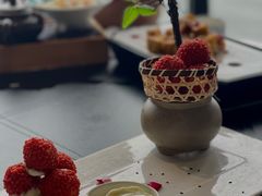 杨梅鳕鱼球-柳莺湖上·湖景餐厅·江南菜(西湖店)