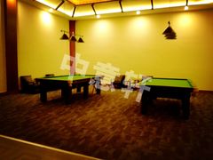 -泉城欧乐堡戏水湾艺术养生温泉