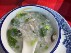 -先鲜鲫鱼粥