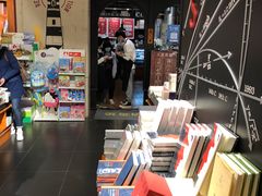 -西西弗书店&矢量咖啡(壹方购物中心店)
