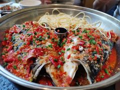 -鱼鲜饭香·招牌汽锅剁椒鱼头王