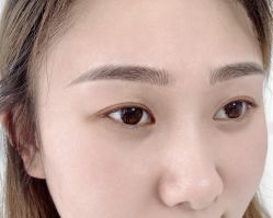 -臣丽纹眉品牌连锁