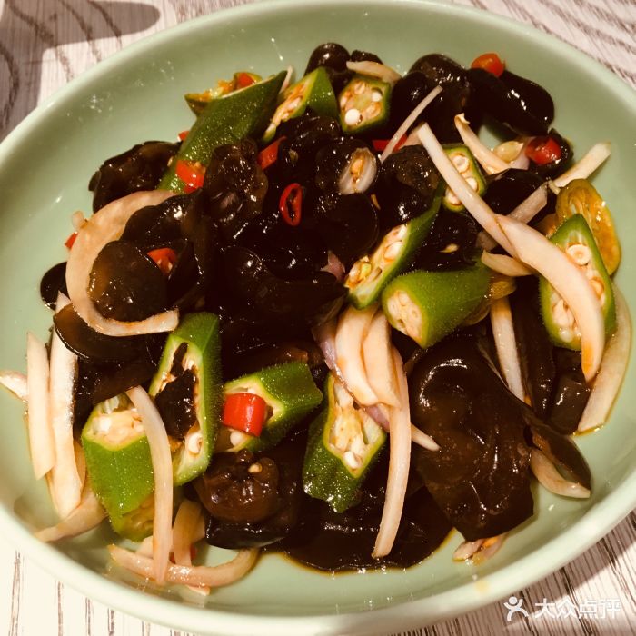 木耳拌秋葵