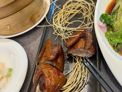 脆皮炸乳鸽-御花园·粤菜·海鲜火锅(中山公园店)
