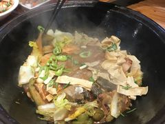 -咱屯子铁锅炖直营店(保利店)