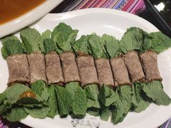 -香巴拉云南餐厅(华莱坞店)