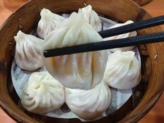 -莱莱小笼·乔艾