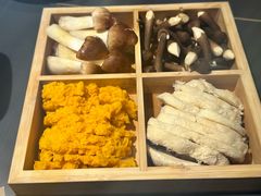 -由衷贵州酸汤牛肉火锅(新桥店)