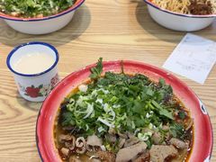 -刘二姐襄阳牛肉面(鸟巢店)