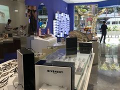-茂昌眼镜(南京西路店)