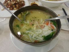 山珍过桥米线-一品滇香·云南菜(公益西桥店)