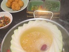 -得意咚瓜·顺德鱼生·冬瓜火锅(深圳首店)