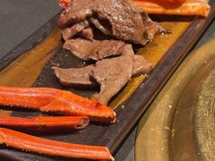 -铭牛烧肉·和牛海鲜自助(高新月牙湖店)