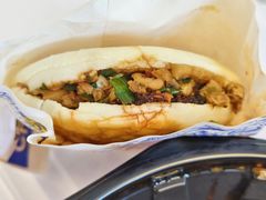 酱香鸡腿肉夹馍-西部马华清真兰州牛肉面·烧烤夜市(广渠门店)