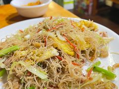 海鲜炒粉干-温州一家人美食(西木头市店)