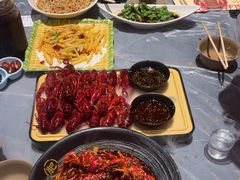 -肥肥虾庄·金牌油焖大虾(杨园滨江时代walk店)