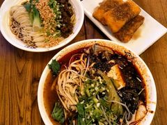 -芙蓉巷成都名小吃(大卫城店)