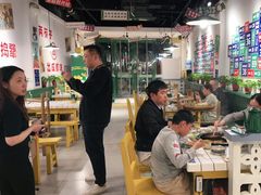 大堂-有拈头成都市井火锅(南中环店)