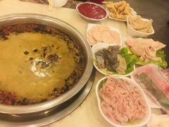 -朱氏胖子烂火锅(洪崖洞店)