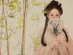 -九月鹰飞汉服摄影工作室