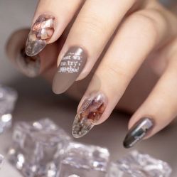 -慕拉美甲美睫皮肤管理