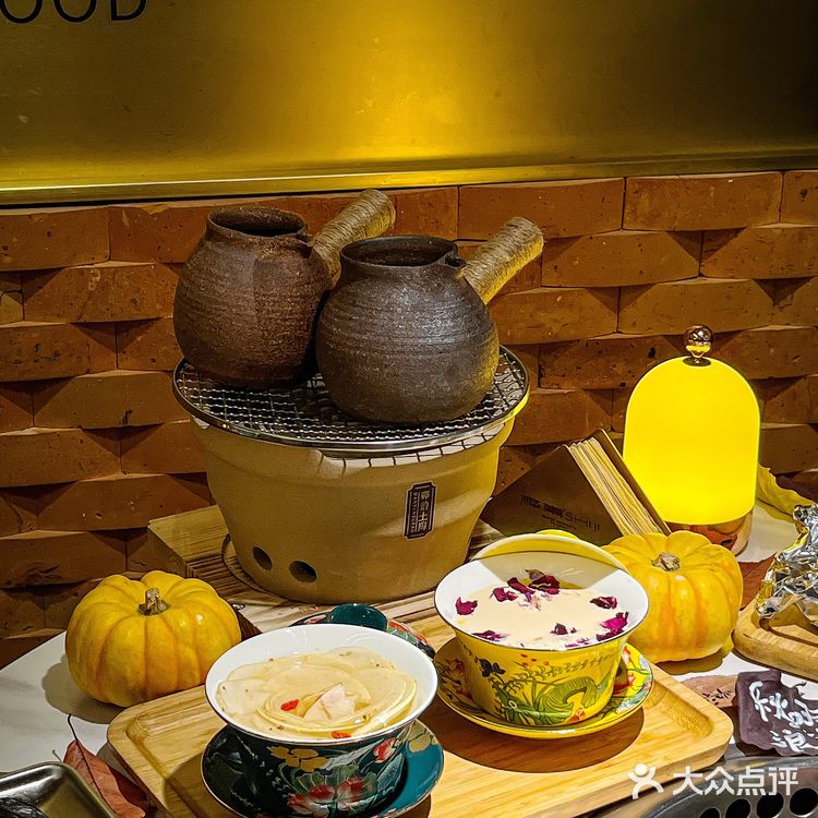 哈尔滨中央大街‼️溜达冷了来整杯罐罐茶🔥