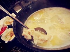 -鲜入围煮花胶鸡海鲜火锅