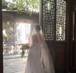 -雪中彩影婚纱摄影·微光艺术中心