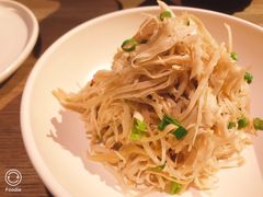 香葱拌笋衣-小大董·烤鸭(凤凰汇店)