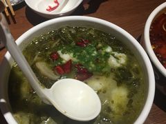 -渝是乎酸菜鱼(龙旗购物中心店)