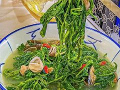 -明本湛江鸡•海鲜小厨(陈家祠店)
