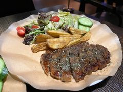 -The Cheebat 锌吧·Bistro(体育西店)