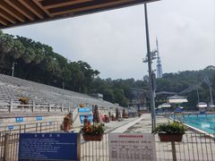-越秀山游泳场