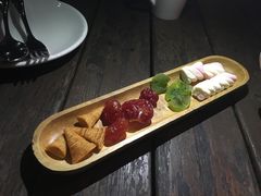 -喜洲吧·江畔老船厂·庭院餐厅(喜临院店)