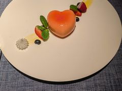 法式蜜桃心形茉莉花蛋糕-弦月窗LUNETTE BY AMANDA(复兴路店)