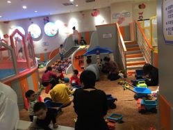 -乐多星球潮玩中心(沈阳嘉里城店)