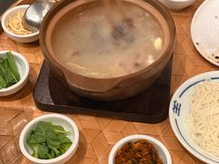 -一坐一忘云南菜(嘉里中心店)