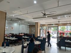 大堂-红色湘菜馆(春风店)