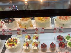 -花花卷卷·鲜食蛋糕(静安久光百货店)