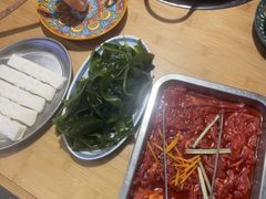 -洱火云南酸菜牛肉火锅(石景山当代商城店)