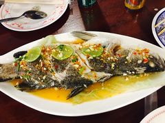 -Dang restaurant (patong phuket)